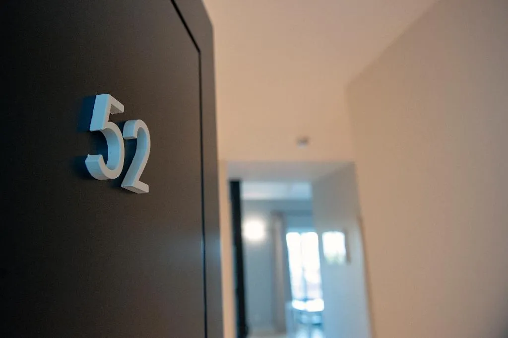 APARTMENT DUPLEX SUPERIOR Room, MH Apartments Central Madrid, Madrid