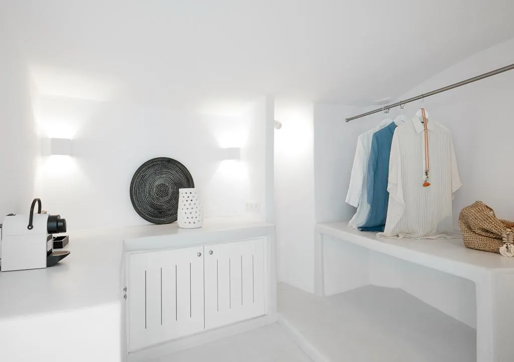 VILLA WITH PRIVATE POOL Room, Infinity Suites & Dana Villas, Santorini