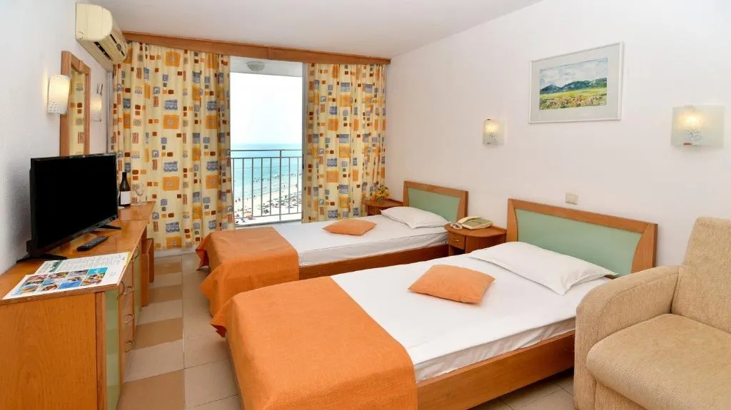 Room, Elitsa, Varna