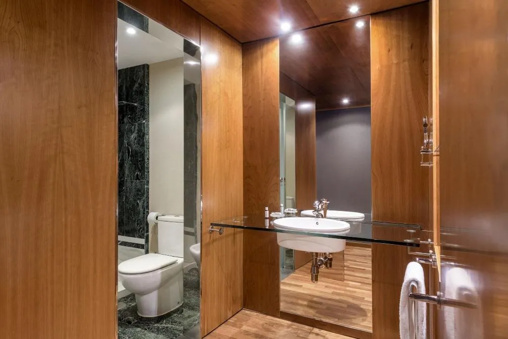Room, AC Madrid Aitana, Madrid