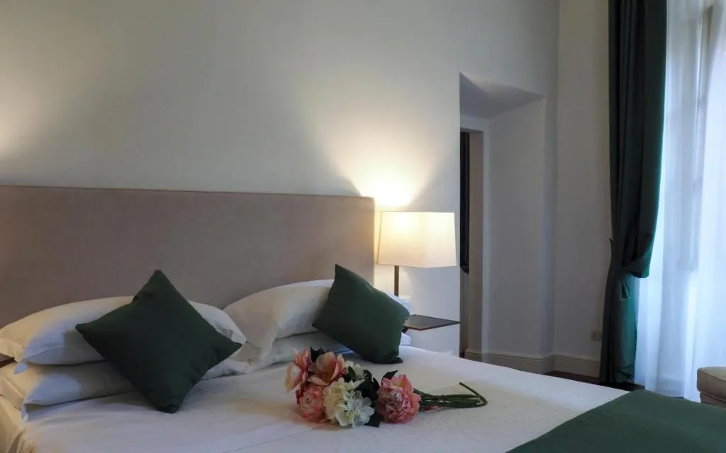 DOUBLE SUPERIOR Room, Aqa Palace, Florence