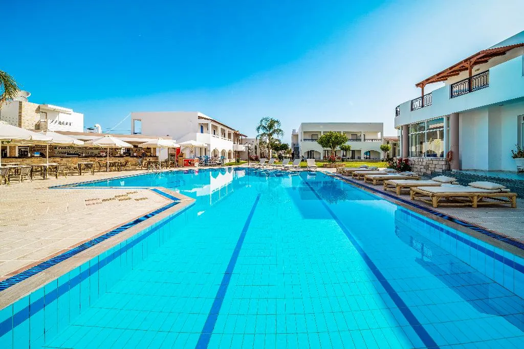 Pool, Maria Rousse, Crete