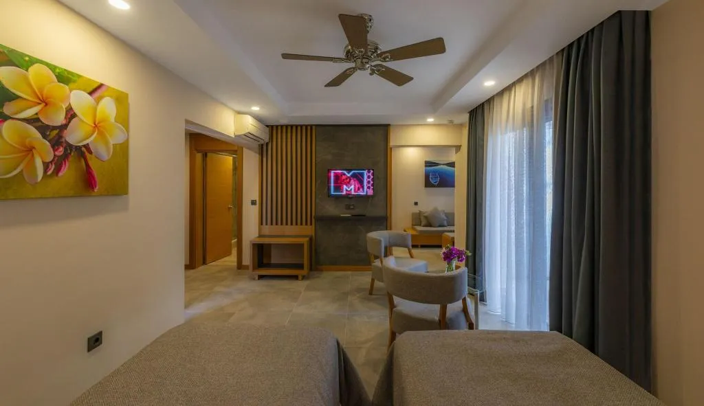 Room, Samara, Bodrum