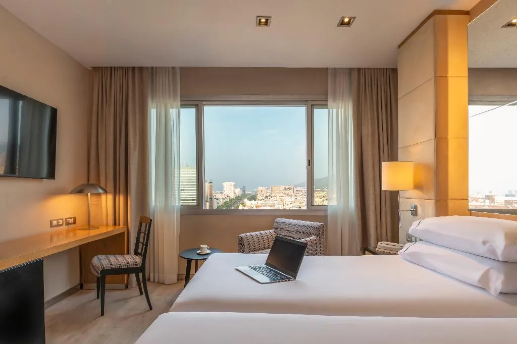 DOUBLE WITH VIEWS Room, Hesperia Presidente, Barcelona