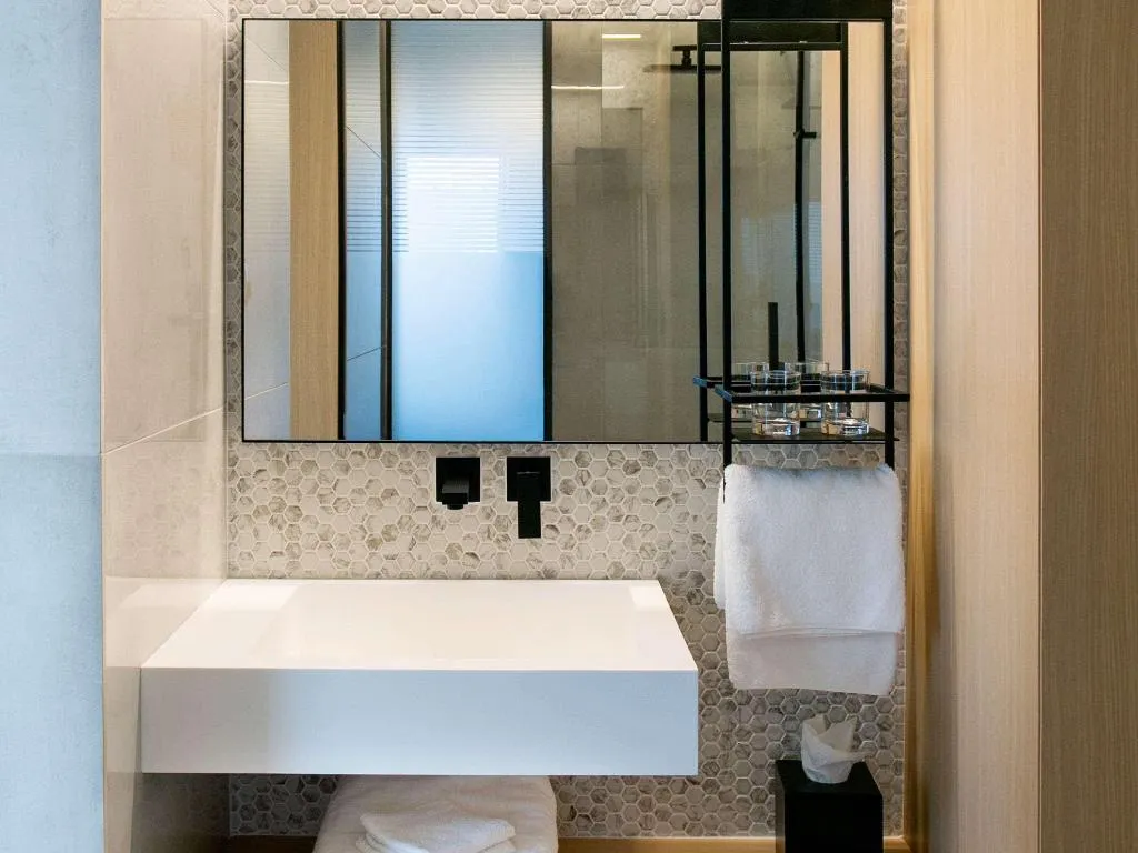 DOUBLE DELUXE WITH BALCONY Room, Mercure Larnaca Beach Resort, Cyprus