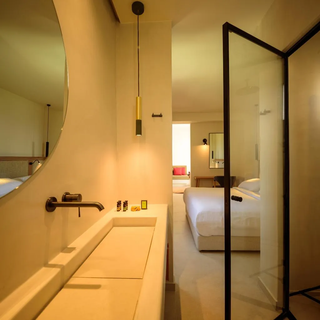 SUITE SEA VIEW Room, Potnia Theron Suites, Santorini