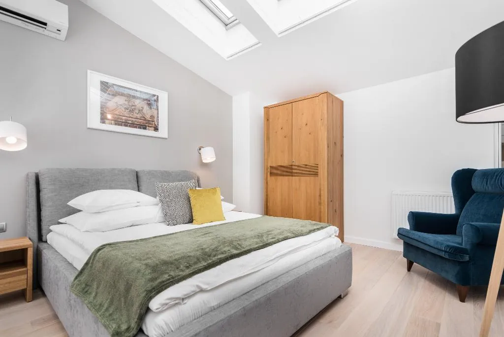 FAMILY ROOM CAPACITY 6 TWO BEDROOMS Room, Venetian House Market Square Aparthotel, Krakow