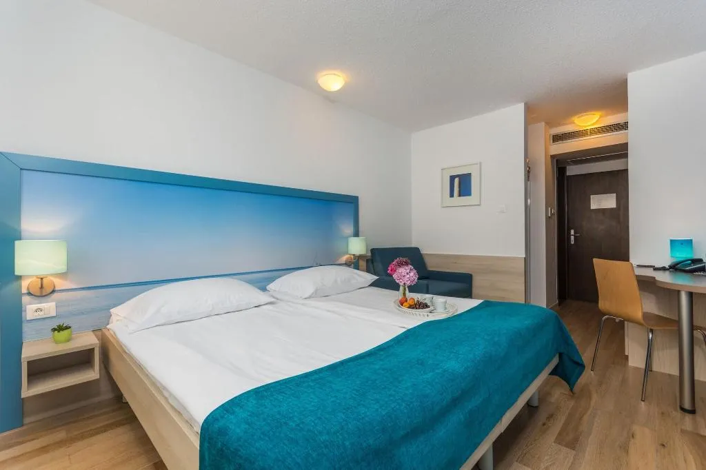 Room, Vista, Istria