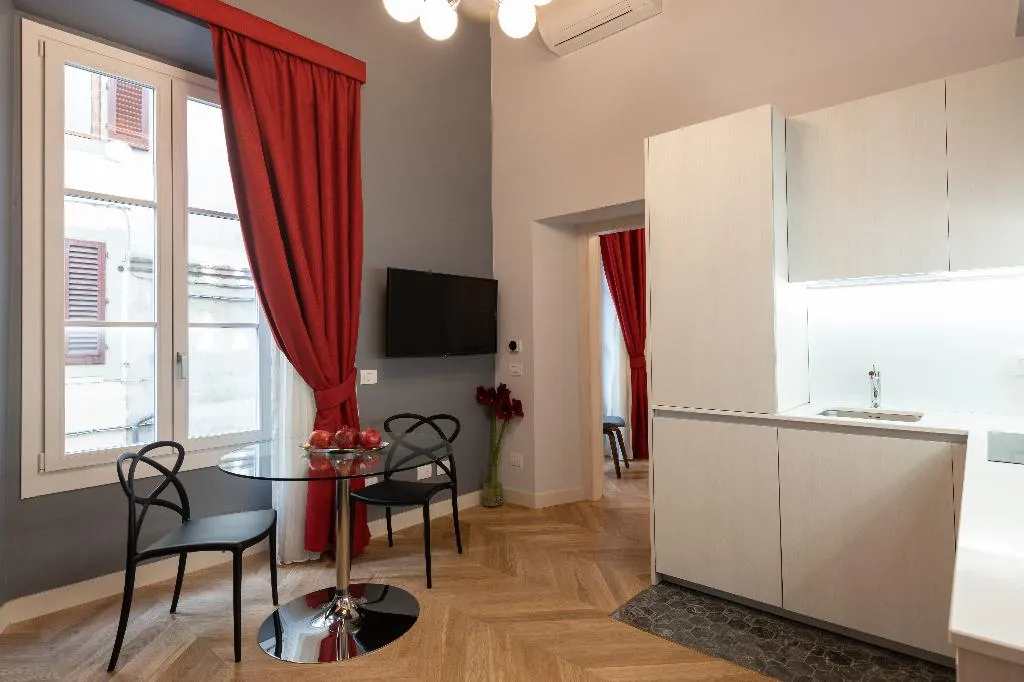 APARTMENT CAPACITY 4 Room, Kairos by Florence Art Apartments, Florence