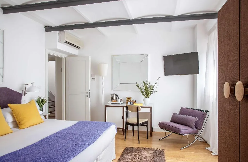 Room, Locanda Rossa, Rome