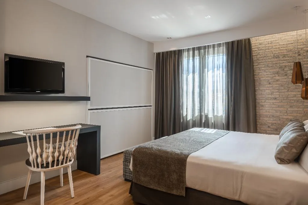Room, Catalonia Gran Via Madrid, Madrid