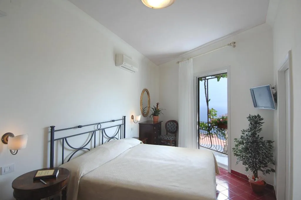 Room, Al Pesce d'Oro, Naples