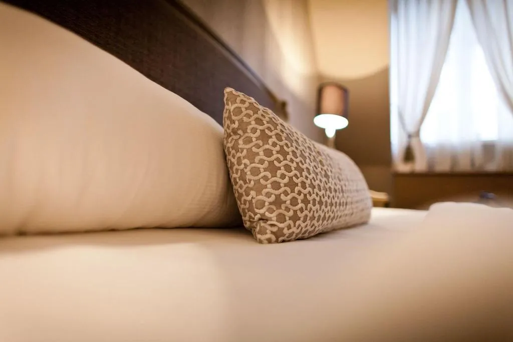 SINGLE QUEEN SIZE BED Room, Friday Hotel, Prague