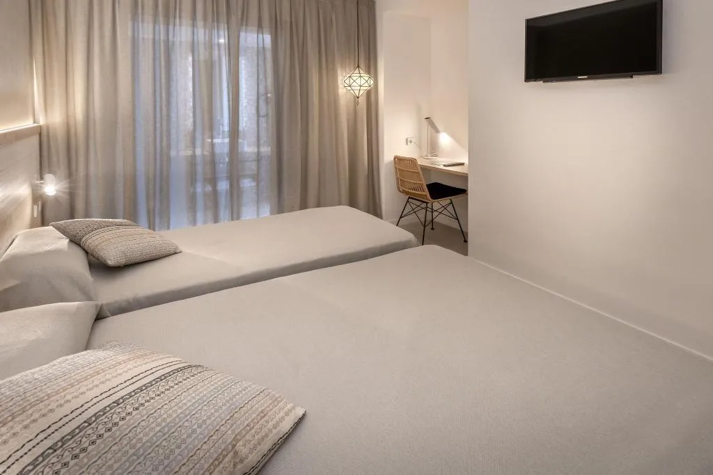 Room, Hotel Alhambra, Costa Brava