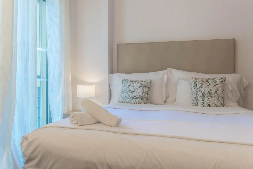 APARTMENT CAPACITY 2 ONE BEDROOM Room, Villadoris, Algarve