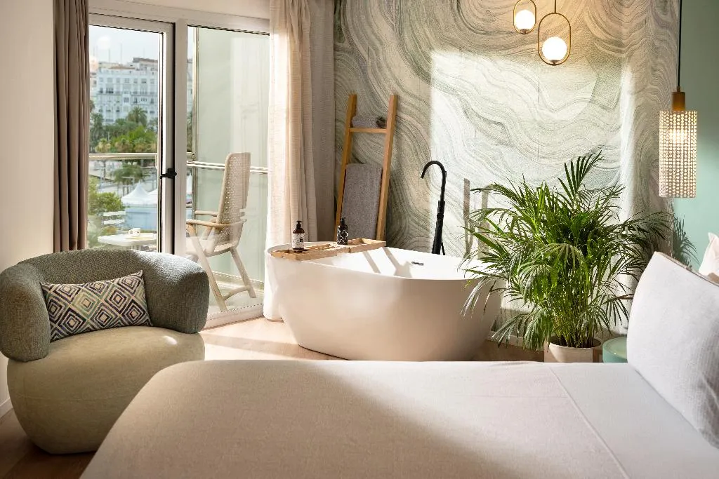 JUNIOR SUITE WITH VIEWS Room, Innside Alicante Porta Maris, Costa Blanca