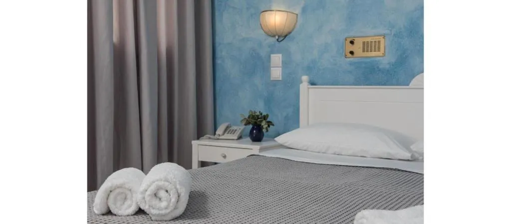 DOUBLE ECONOMY Room, Hotel Glaros, Santorini