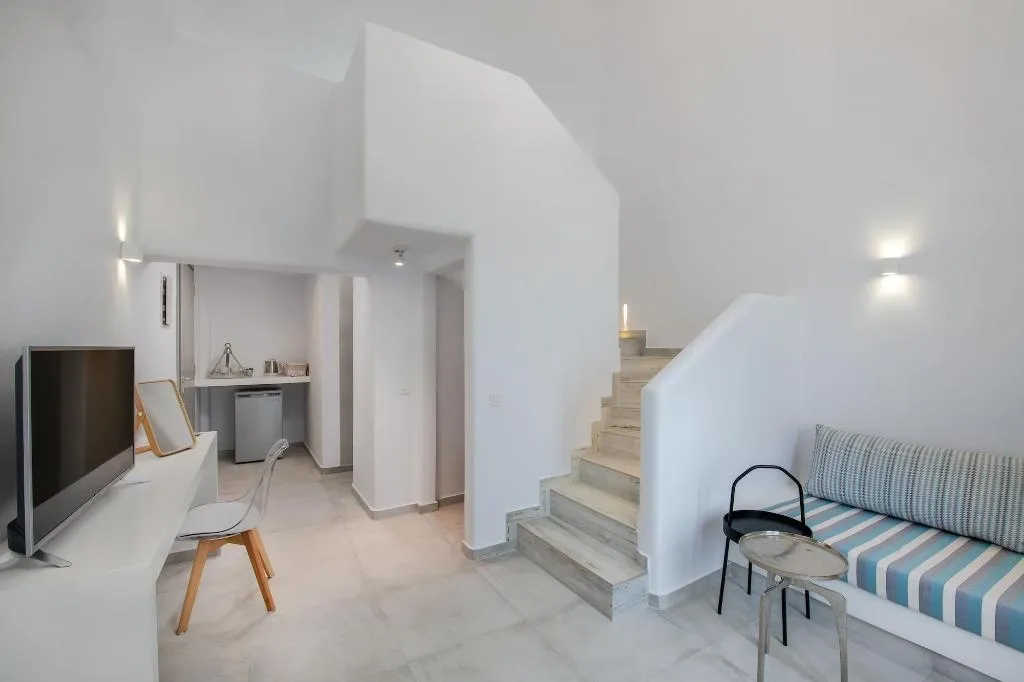 Room, Seven Suites, Santorini