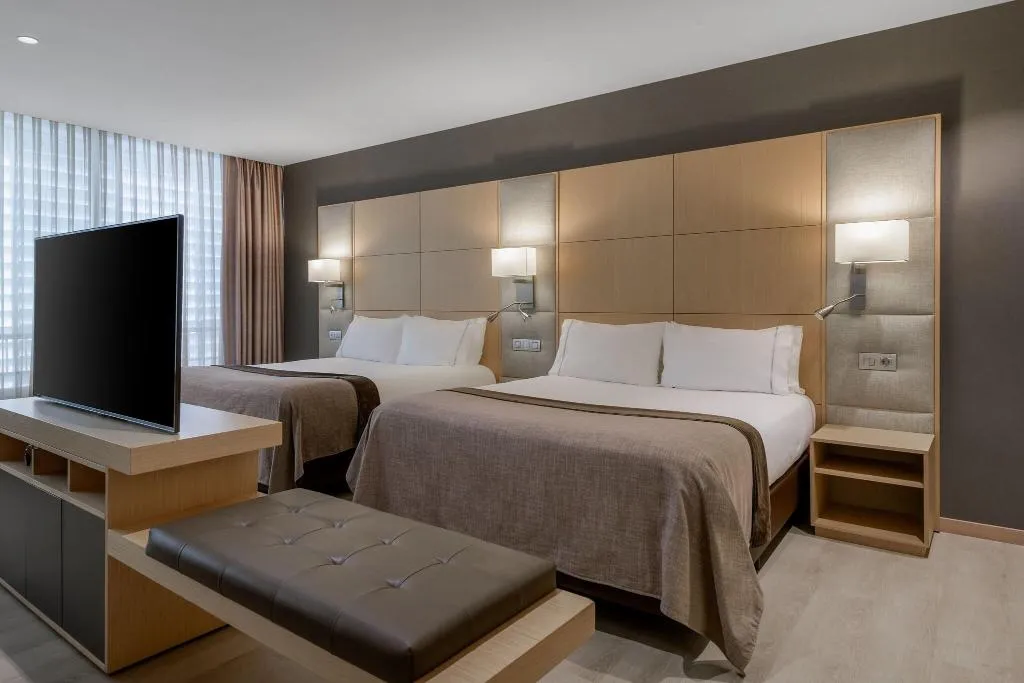 Room, AC Barcelona Victoria Suites, Barcelona