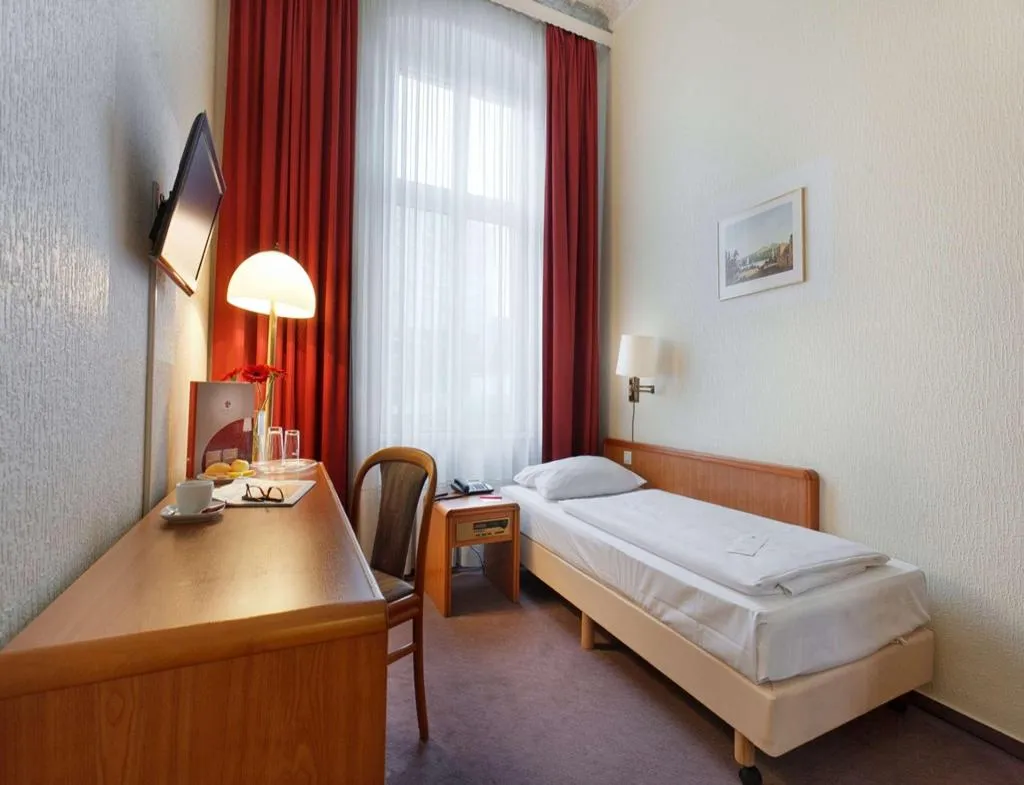 Room, acom Hotel Berlin Kurfurstendamm, Berlin