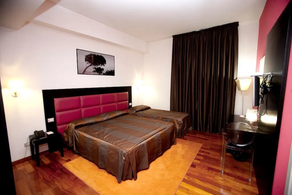 TRIPLE STANDARD Room, La Chicca Palace Hotel, Catania