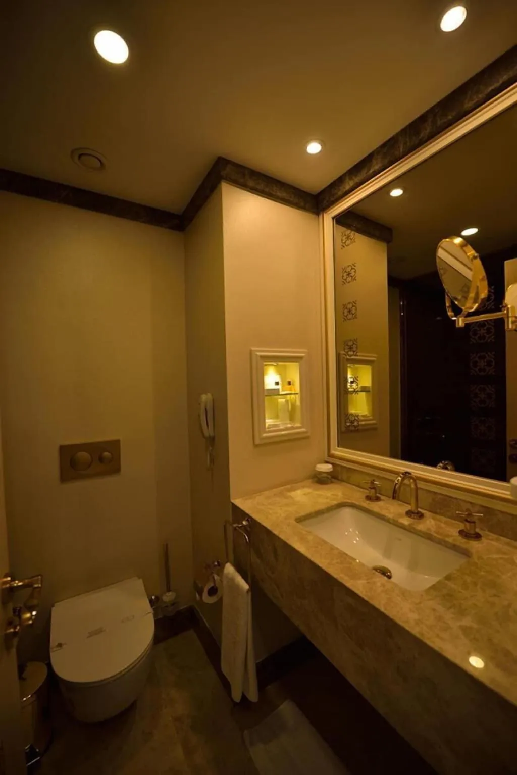 Room, Altintas Hotel, Izmir