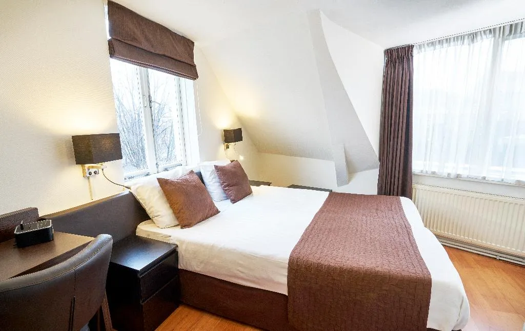 TWIN BASIC Room, Hotel Nes, Amsterdam