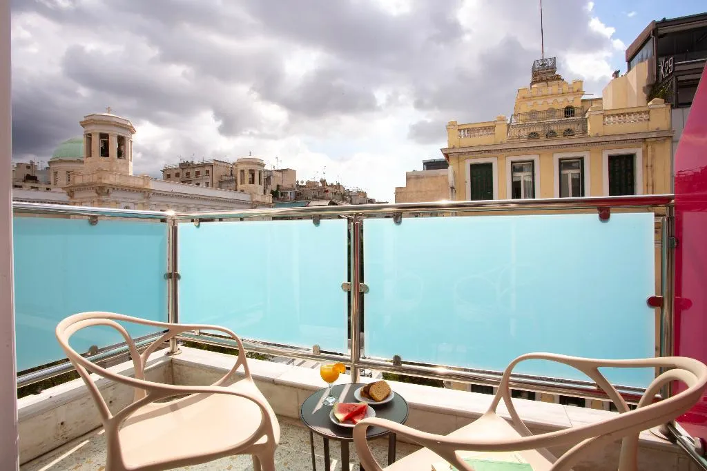 TRIPLE WITH BALCONY Room, Casual Kubic Athens, Athens