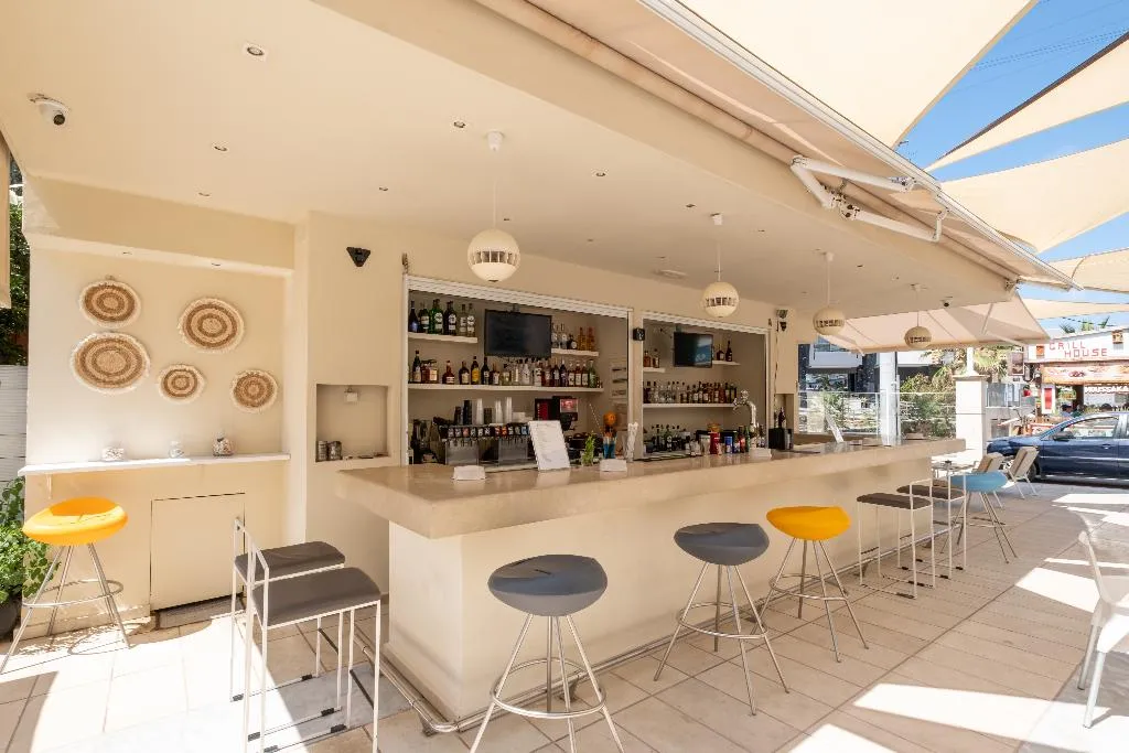 Bar, Dimitrios Beach Hotel, Crete