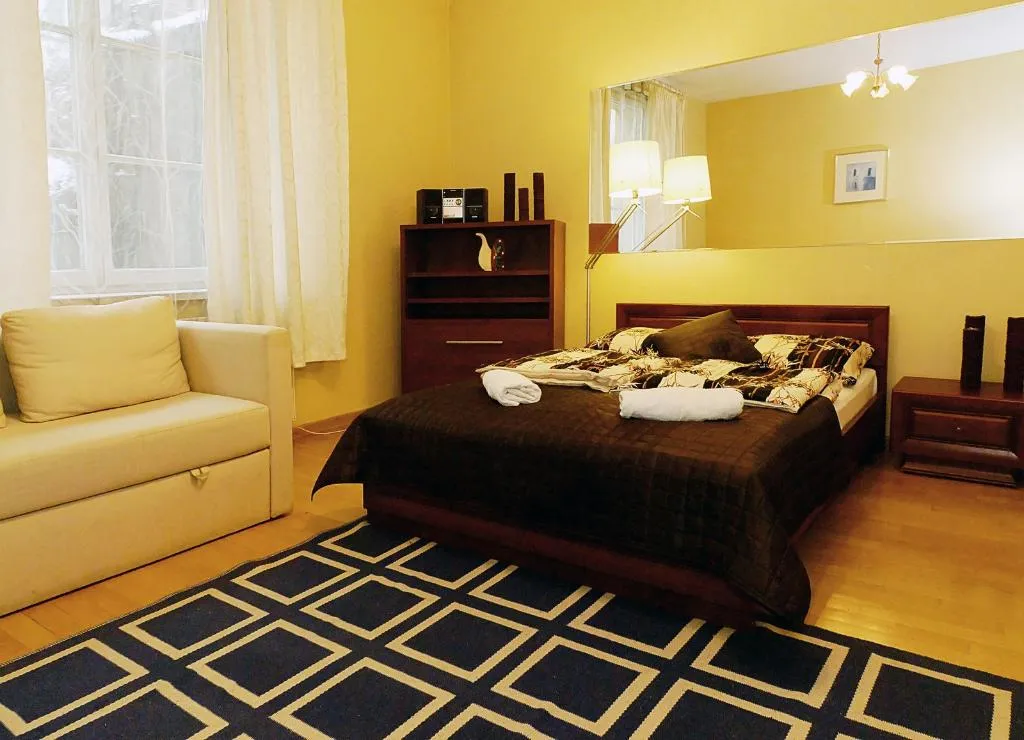 STUDIO CAPACITY 3 Room, P&J Tourist Apartments, Krakow