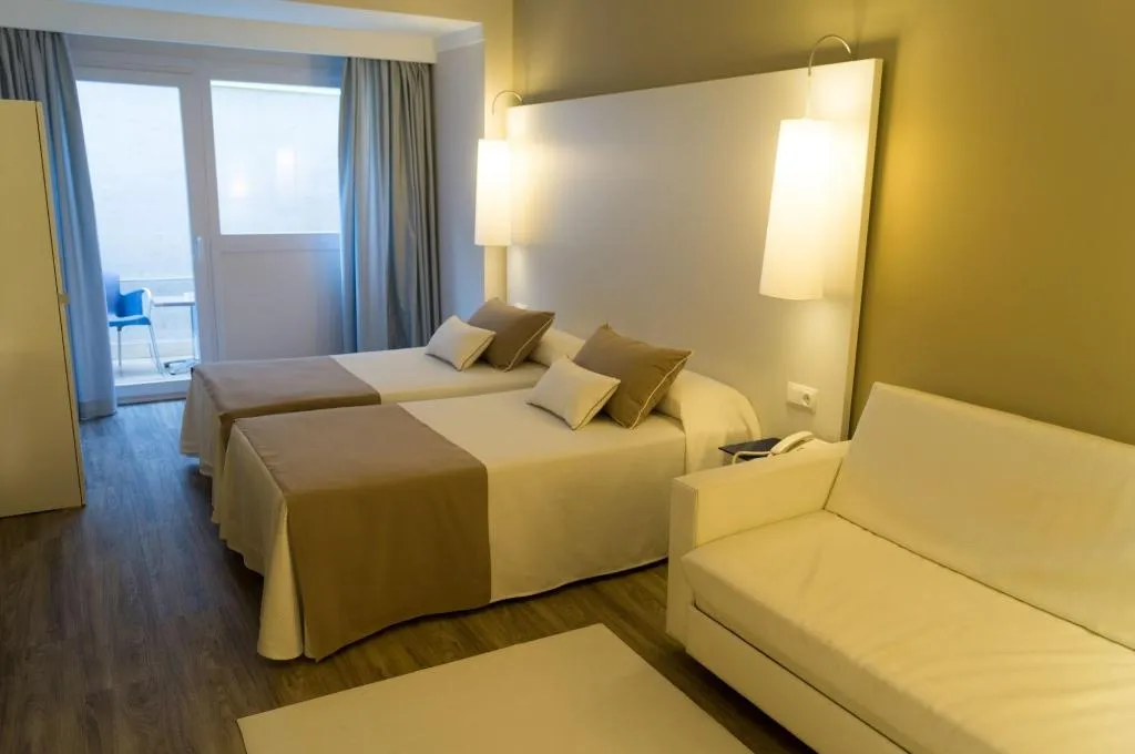 Room, Canyelles Marina 3000, Costa Brava