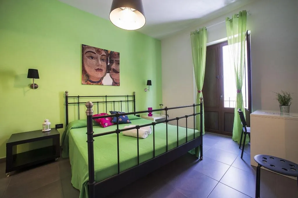 Room, Zammu Bed And Breakfast, Palermo