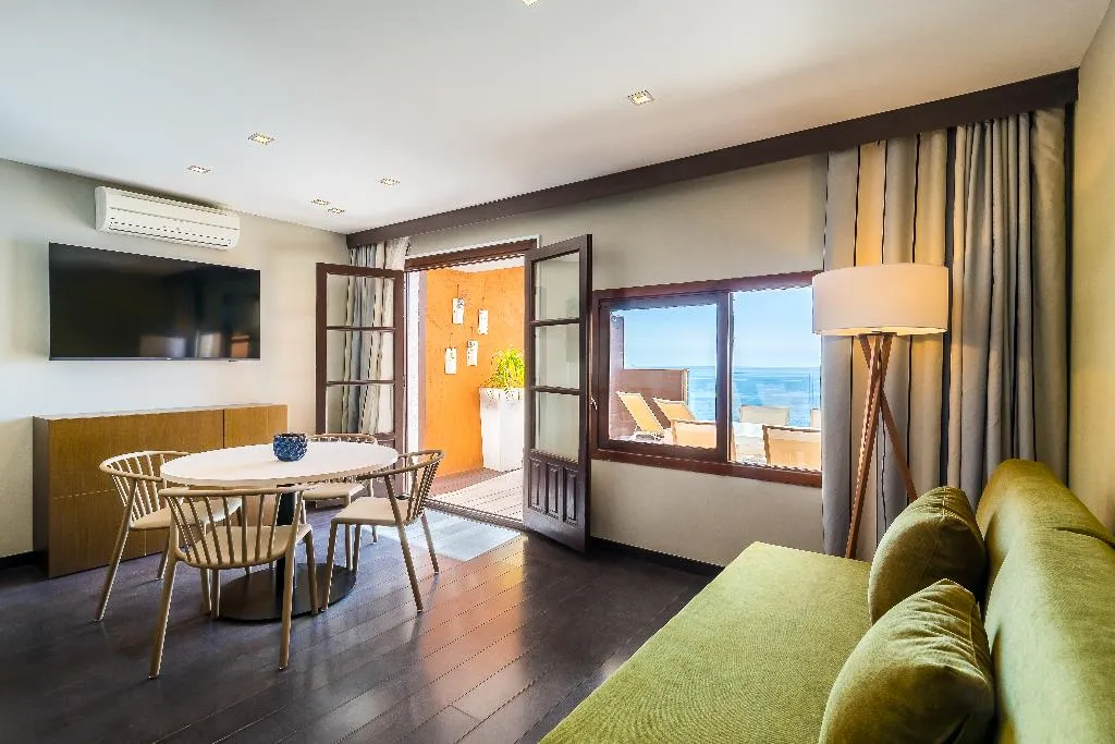 JUNIOR SUITE DELUXE SEA VIEW Room, Occidental Pueblo Acantilado, Costa Blanca
