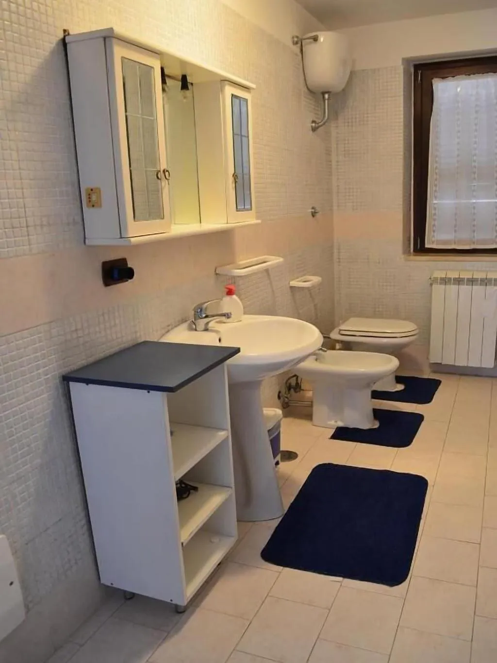 Room, B&B Il Lapillo, Naples