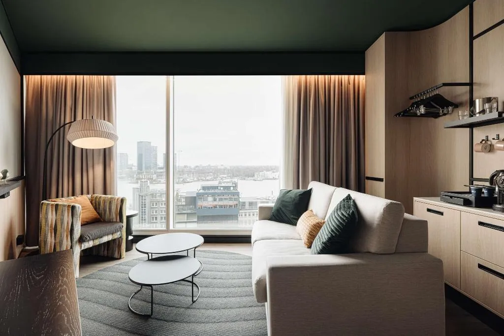 Room, DoubleTree by Hilton Amsterdam Centraal Station, Amsterdam