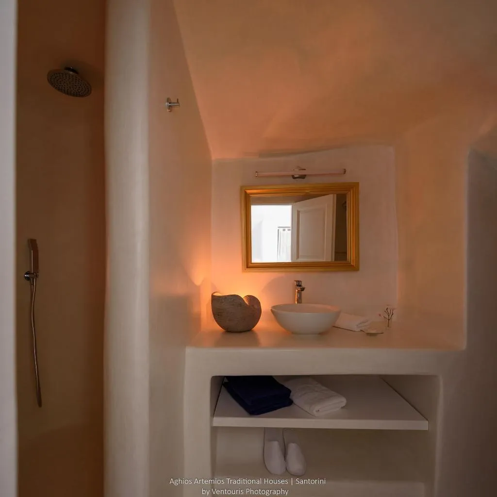 Room, Aghios Artemios Traditional Houses, Santorini