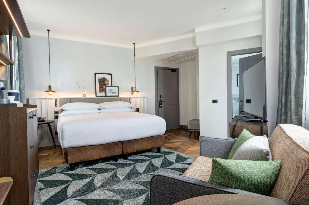 JUNIOR SUITE WITH TERRACE Room, DoubleTree by Hilton Rome Monti, Rome