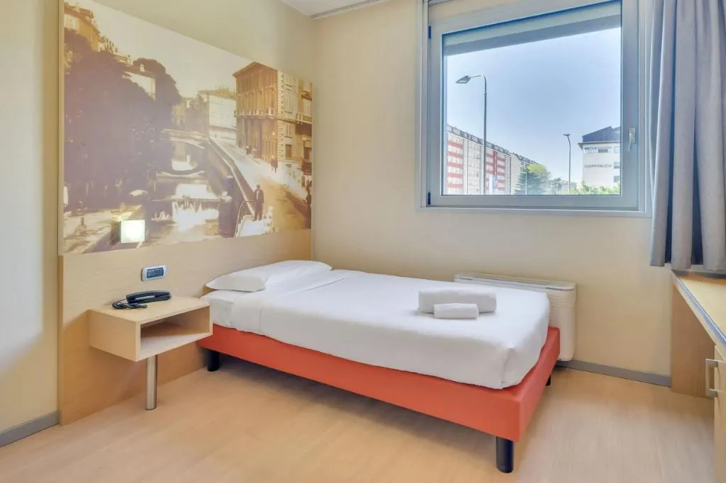 SINGLE Accessible Room, B&B Hotel Milano La Spezia, Milan