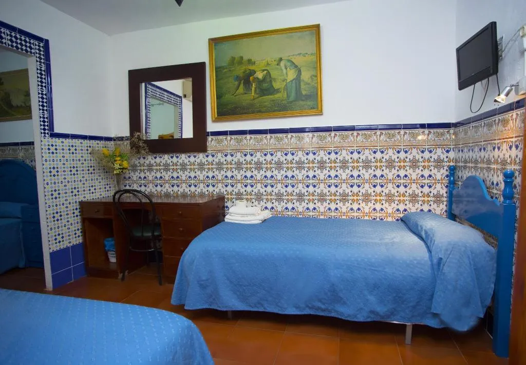 General view, Pension Santa Maria La Blanca, Seville