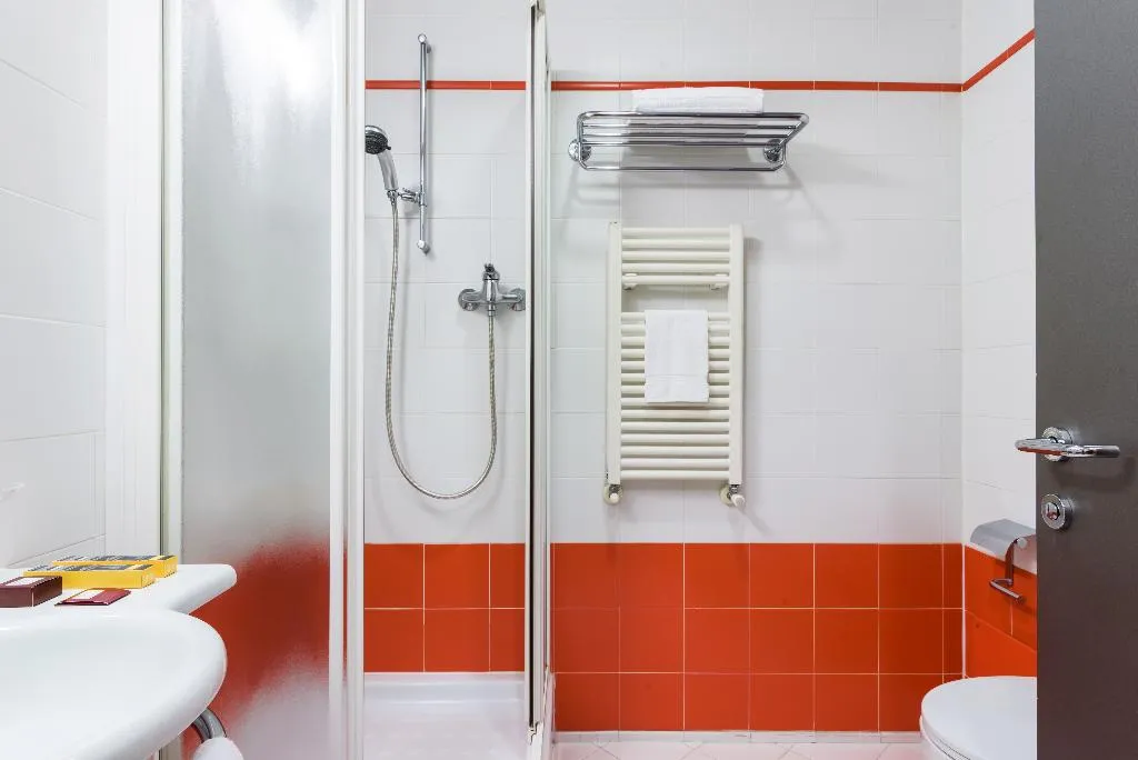 DOUBLE SINGLE USE STANDARD Room, B&B Hotel Milano La Spezia, Milan