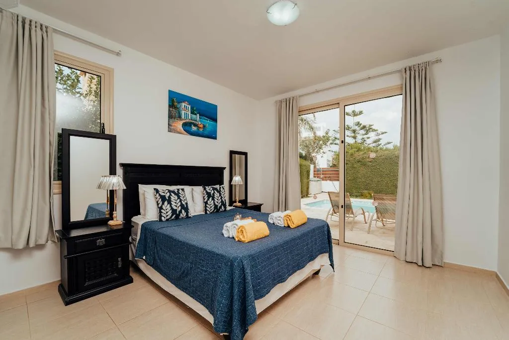 BUNGALOW THREE BEDROOMS THREE BATHROOMS Room, Sea Point Villas, Cyprus