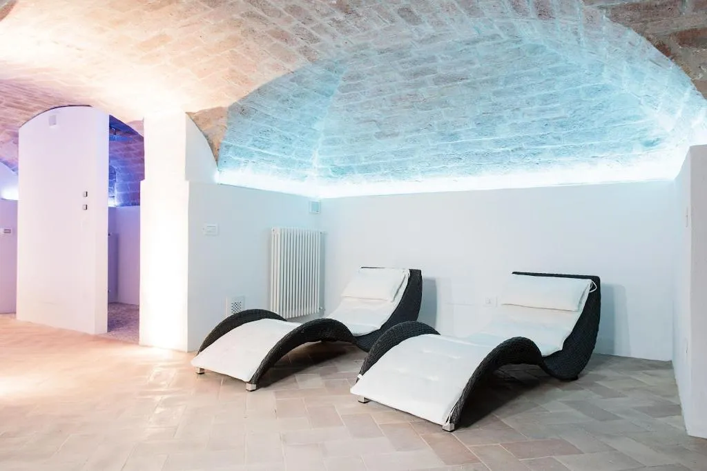 Sports and Entertainment, Albergo Il Rientro, Perugia