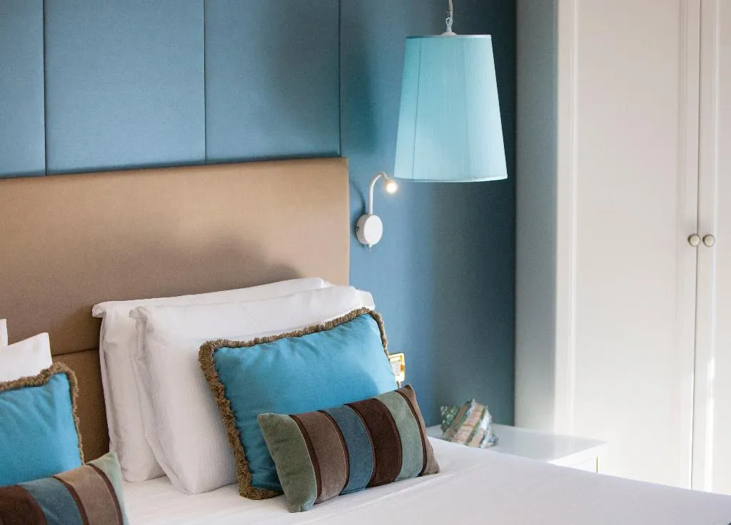 DOUBLE DELUXE WITH VIEWS Room, Nastro Azzurro Resort, Naples