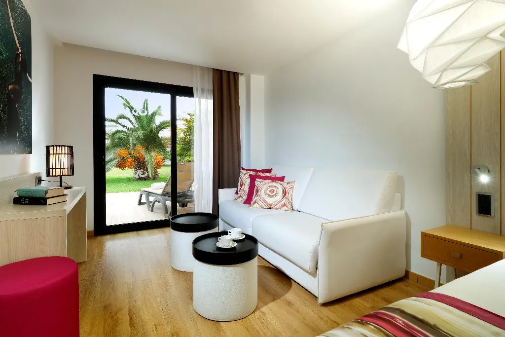FAMILY ROOM SUPERIOR Room, Grand Palladium White Island Resort & Spa, Ibiza
