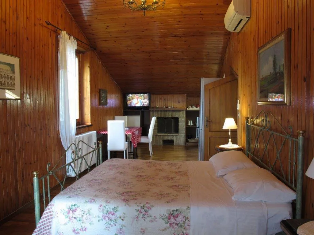 APARTMENT CAPACITY 4 Room, Podere Caldaruccio La Pineta, Perugia