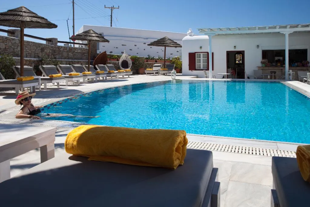 Pool, Domna, Mykonos