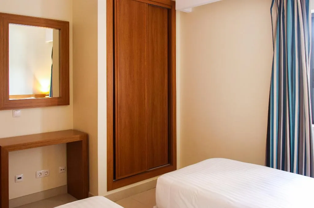 APARTMENT TWO BEDROOMS Room, Vitors Village, Algarve