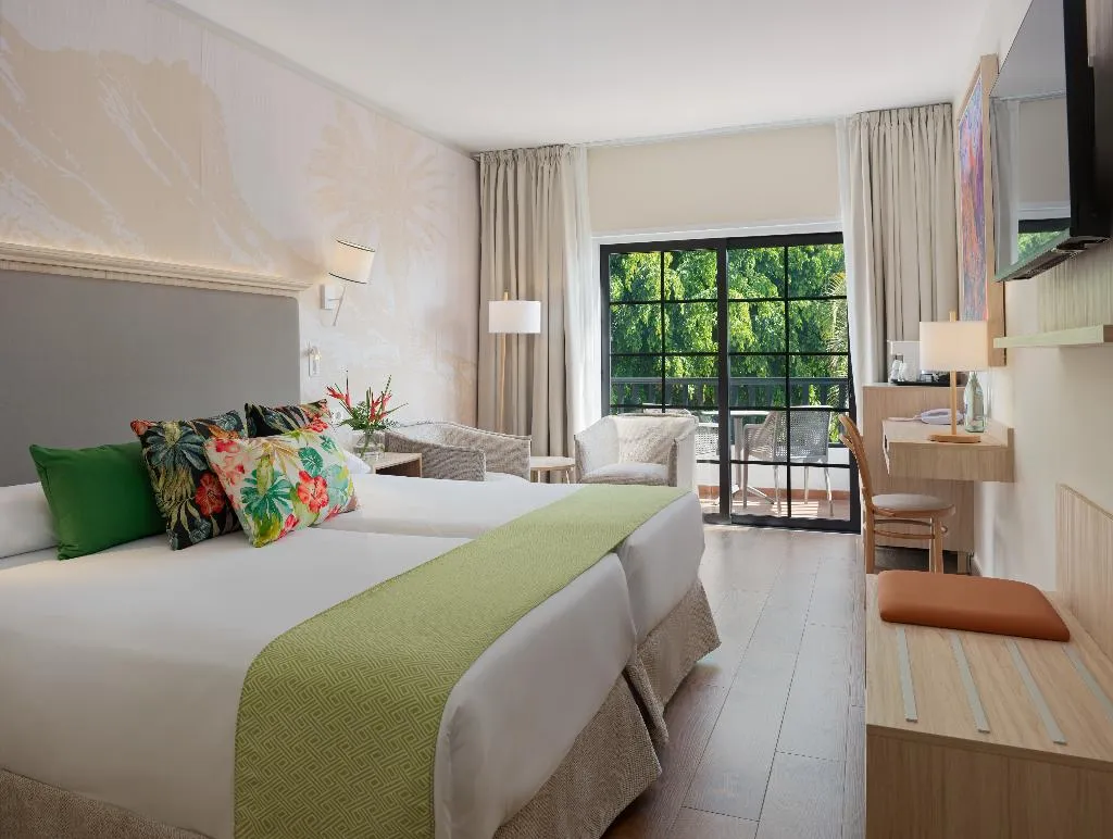 Double or Twin STANDARD Room, Hotel Jardín Tecina, La Gomera