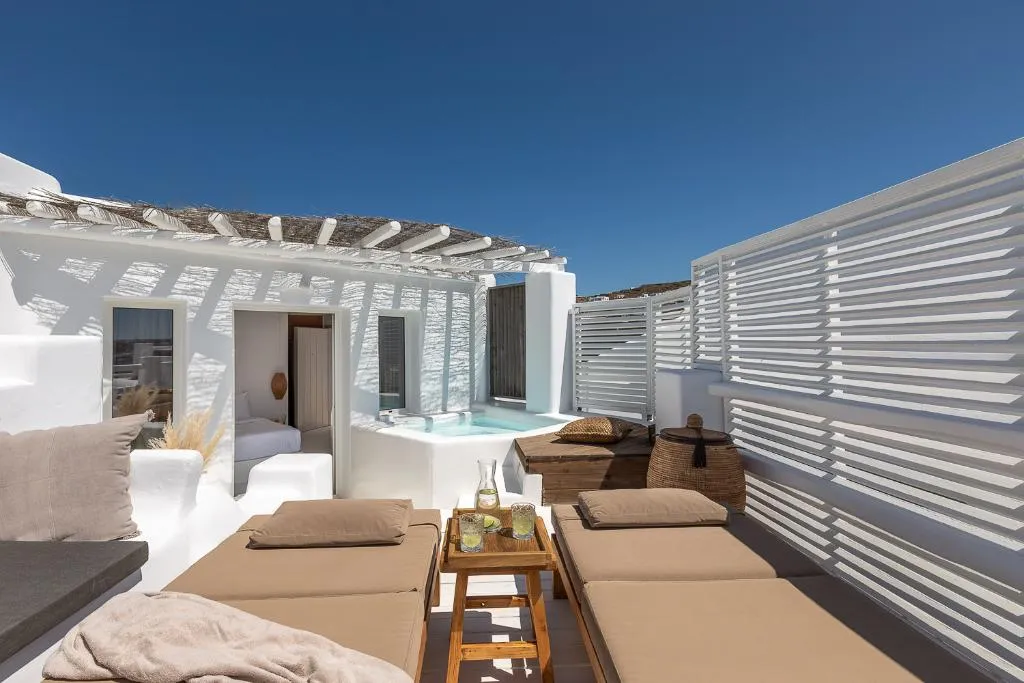 Double or Twin DELUXE WITH JACUZZI Room, Rocabella Mykonos Hotel, Mykonos