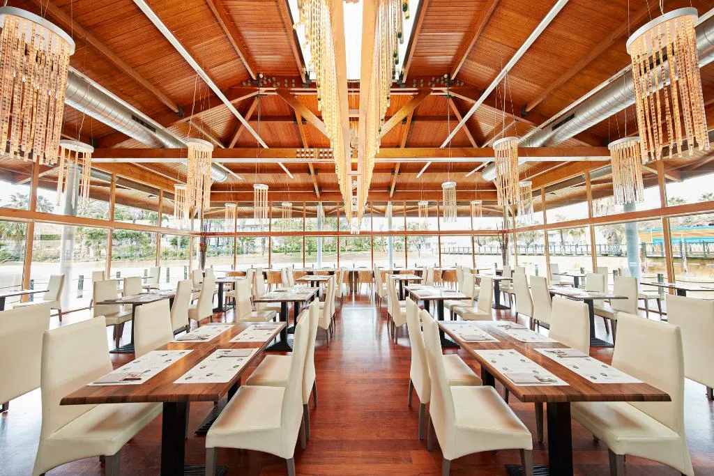 Restaurant, Portaventura Hotel Caribe + Ticket Included, Costa Dorada